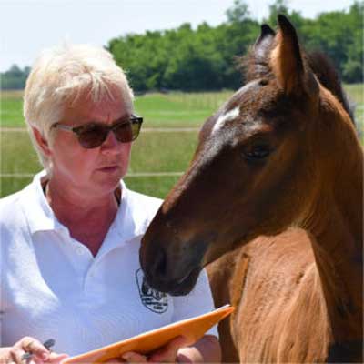 Janászik Andrea tenyésztésvezető 